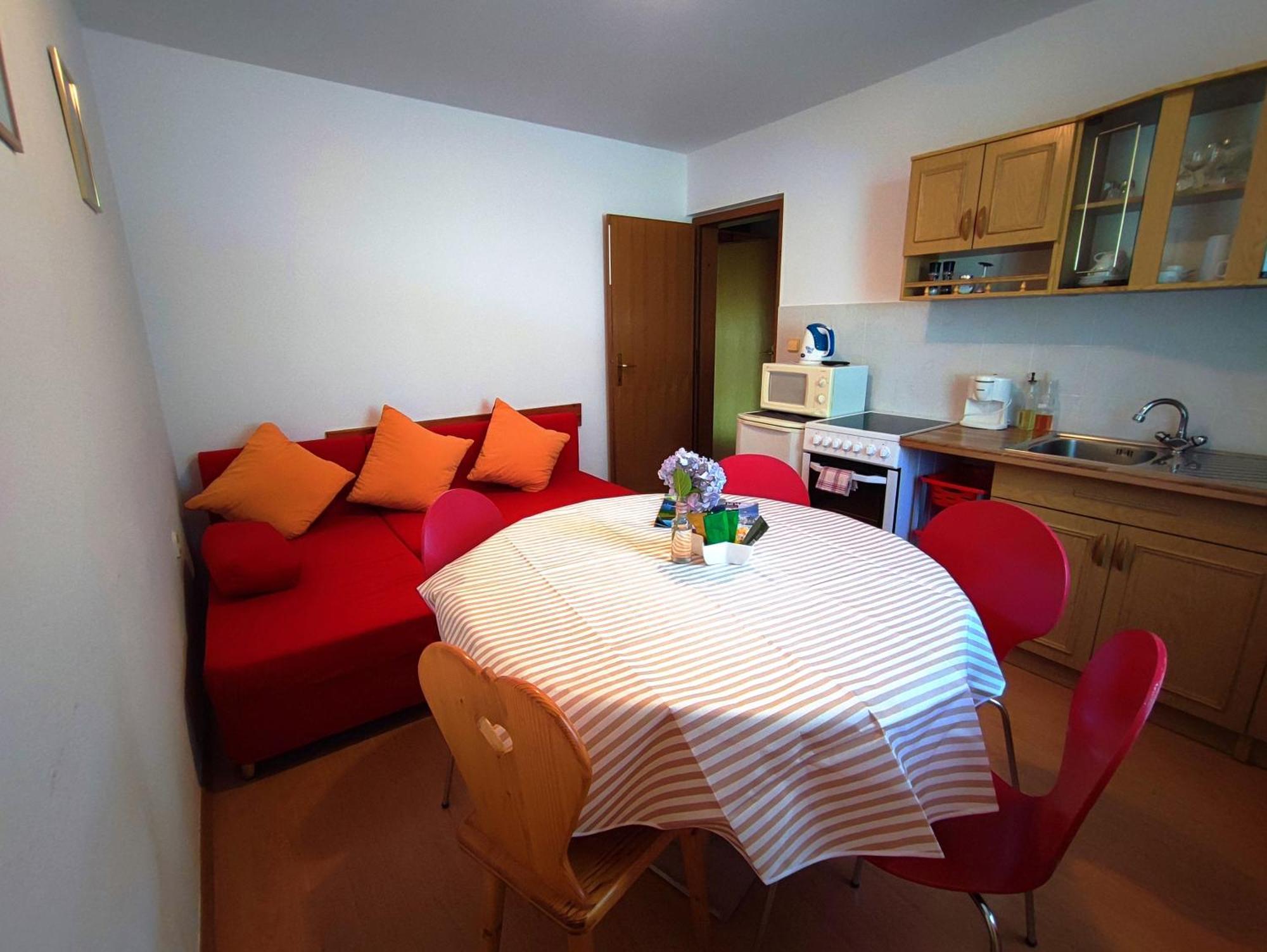 Domacija Za Robom Apartment Церкно Екстериор снимка
