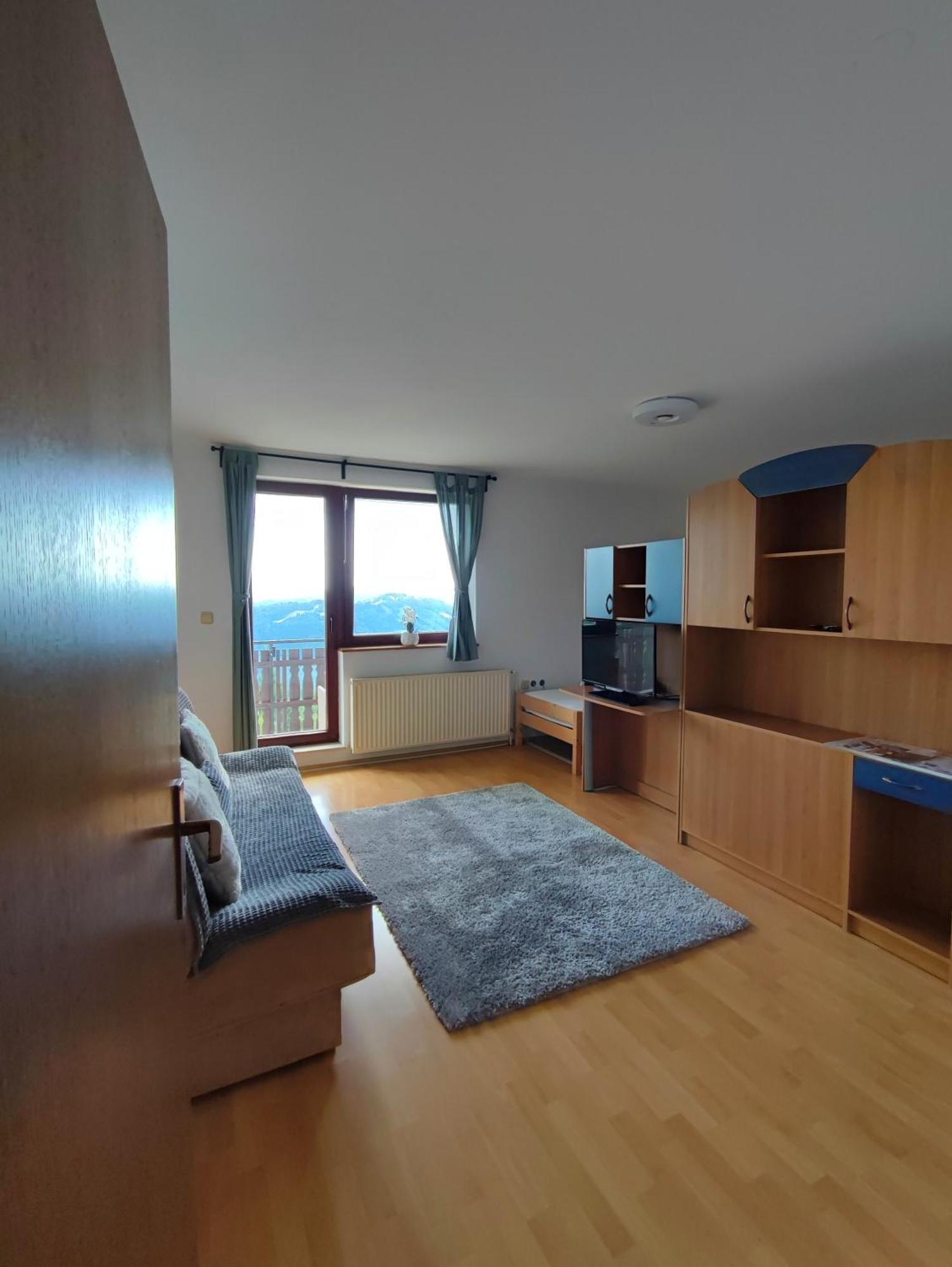 Domacija Za Robom Apartment Церкно Екстериор снимка